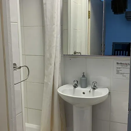 The Thoresby Penzion 3*